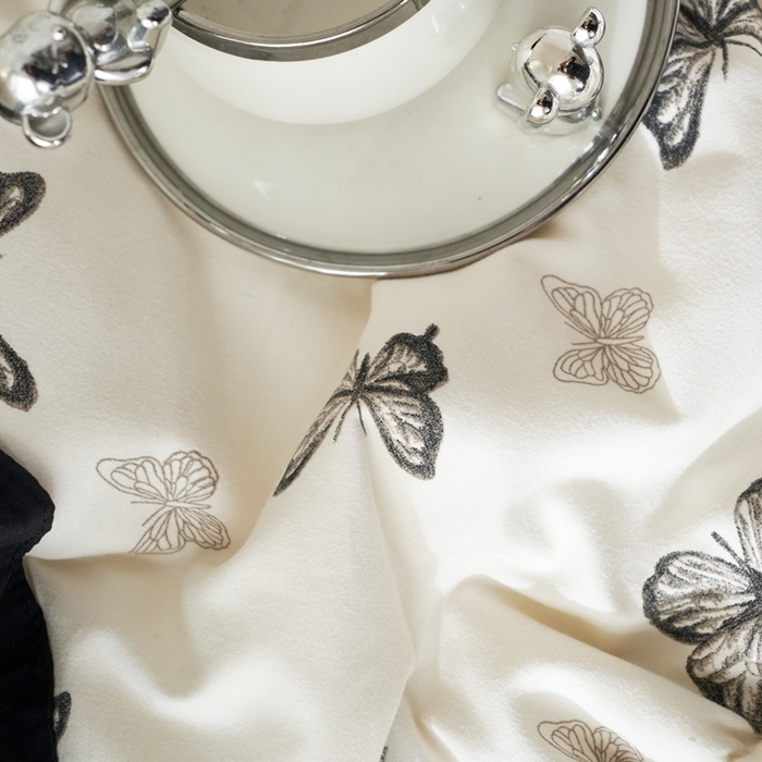 91家纺网 家纺一手货源 找家纺 蝶帕家纺 2025新款法式赫本风韩版花边床盖款夏被四件套 蝴蝶印记