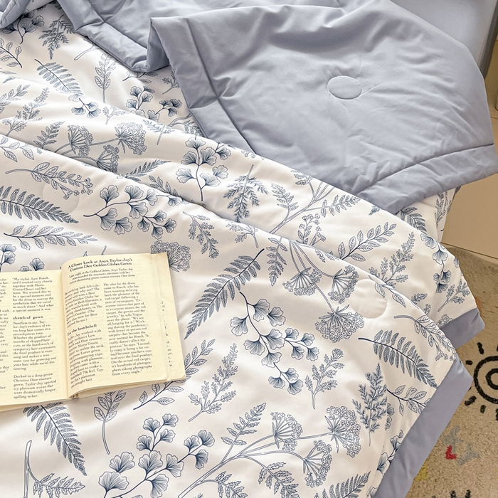 91家纺网 家纺一手货源 找家纺 宝士康家纺 2025新款水洗棉超声波压花夏被 被子被芯 花园情歌