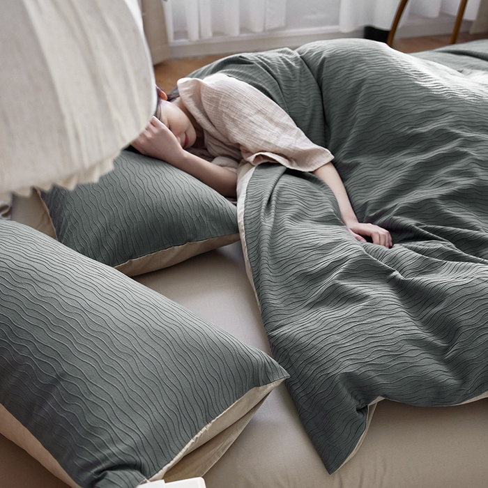 91家纺网 家纺一手货源 找家纺 风向标家纺 2025新款全棉波纹纱提花原木风四件套 波纹纱-森屿灰