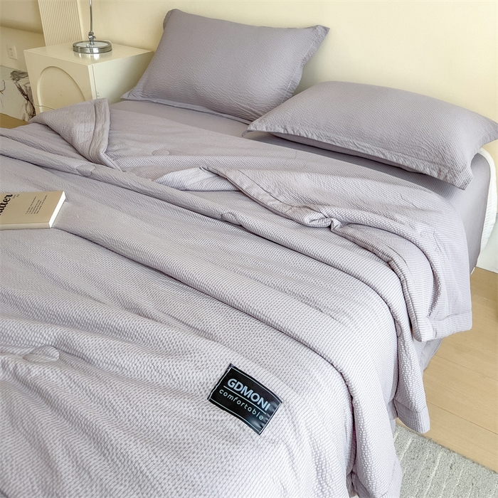 91家纺网 家纺一手货源 找家纺 宝士康家纺 2025新款10A抗菌泡泡棉大豆夏被 被子被芯 浅灰