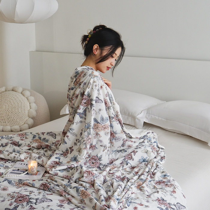 91家纺网 家纺一手货源 找家纺 梦恬佳 2025新款印花凉感丝夏凉被 晨露花果