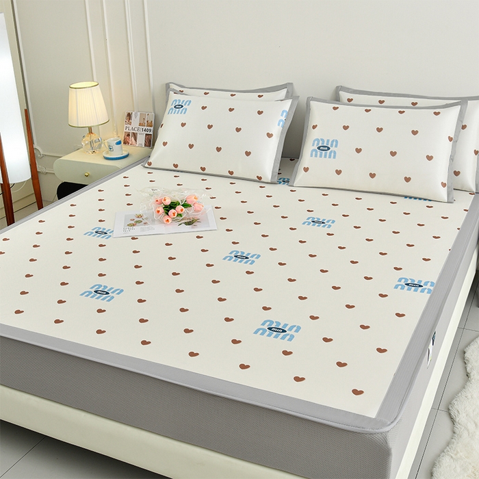 91家纺网 家纺一手货源 找家纺 简一 2025新款A类碳光印花数码冰丝凉席系列-床笠款 满心欢喜