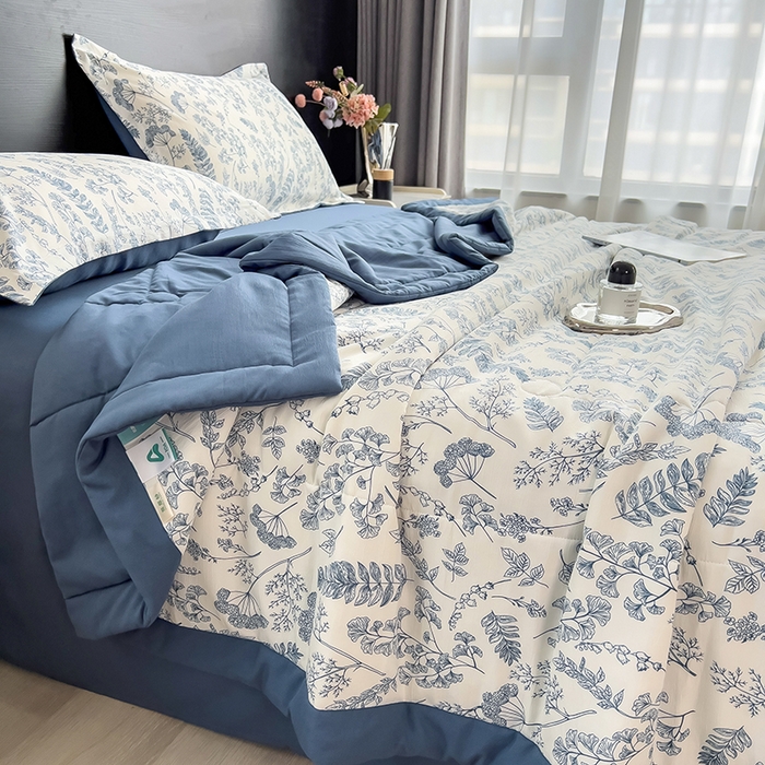 91家纺网 家纺一手货源 找家纺 宝士康家纺 2025新款10A抗菌双层纱印花夏被 青花瓷