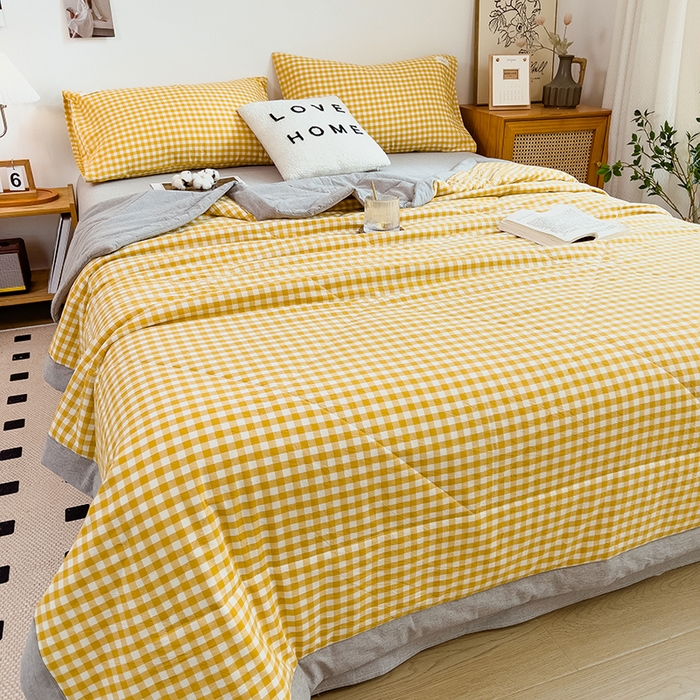 91家纺网 家纺一手货源 找家纺 宝士康家纺 2025新款10A抗菌无印风夏被 被子被芯 小黄格