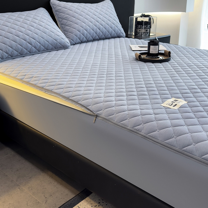 91家纺网 家纺一手货源 找家纺 叠派家纺 2025新款5A抗菌A类夹棉床笠经典款防水款系列 月光灰-小格子经典款