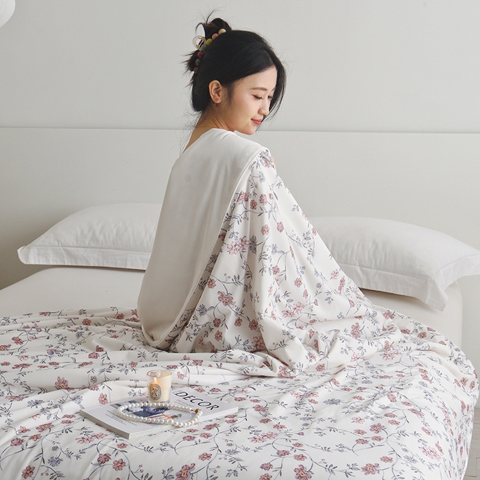 91家纺网 家纺一手货源 找家纺 梦恬佳 2025新款印花凉感丝夏凉被 春上