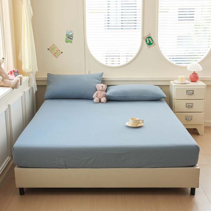 91家纺网 家纺一手货源 找家纺 2025新款全棉A类简约素色水洗棉纯棉单床笠 浅蓝