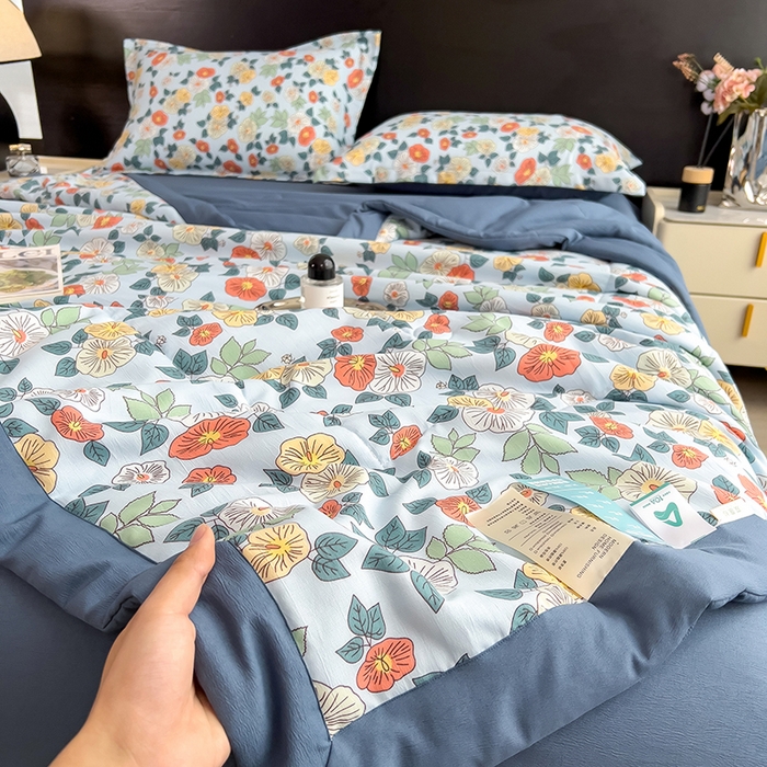 91家纺网 家纺一手货源 找家纺 宝士康家纺 2025新款10A抗菌双层纱印花夏被 青阳蓝