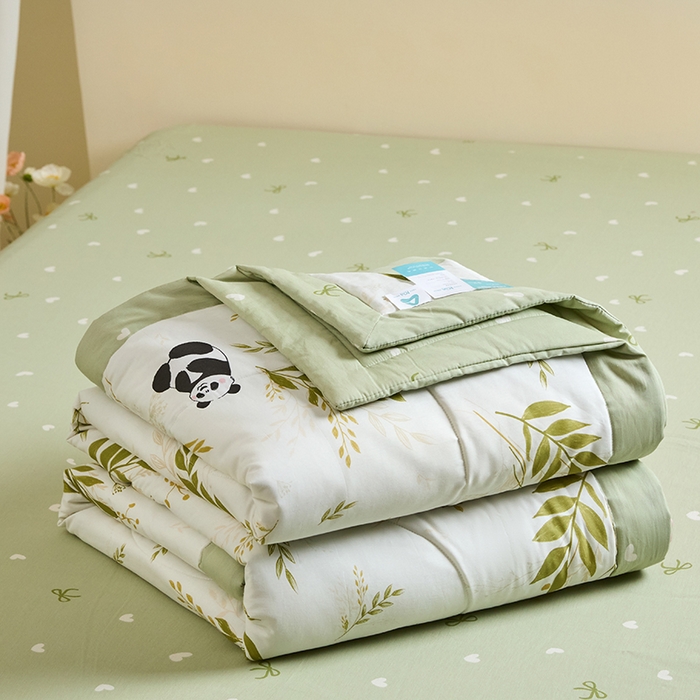 91家纺网 家纺一手货源 找家纺 宝士康家纺 2025新款10A抗菌全棉夏被四件套（床笠款） 欢乐熊猫