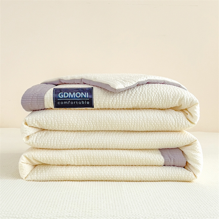 91家纺网 家纺一手货源 找家纺 宝士康家纺 2025新款10A抗菌泡泡棉大豆夏被 被子被芯 米黄