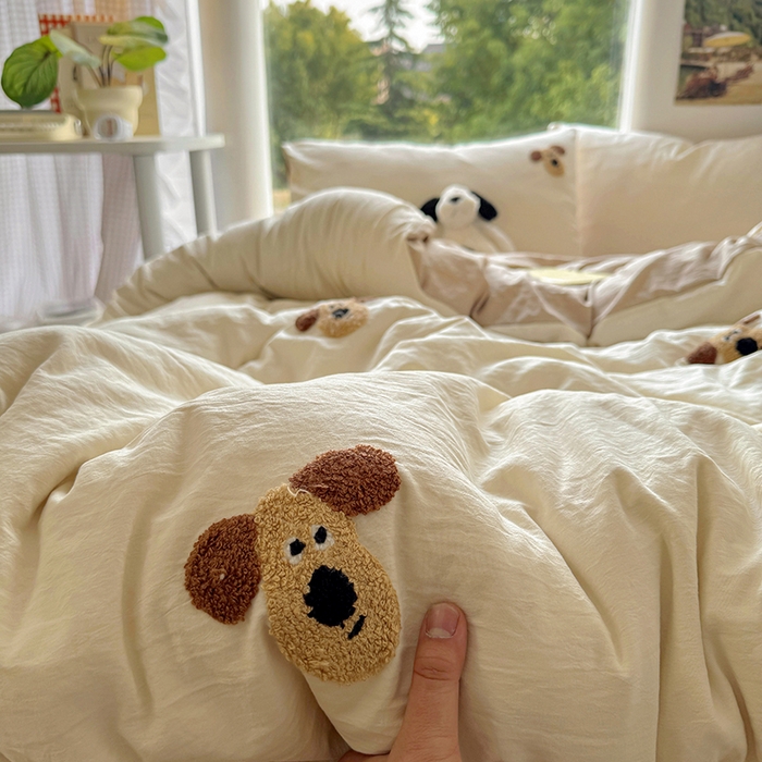 91家纺网 家纺一手货源 找家纺 耀达家居 2025新款A类水洗棉毛巾绣四件套 掌门狗-燕麦