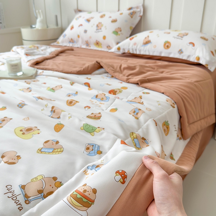 91家纺网 家纺一手货源 找家纺 宝士康家纺 2025新款10A抗菌针织夏被 卡皮巴拉