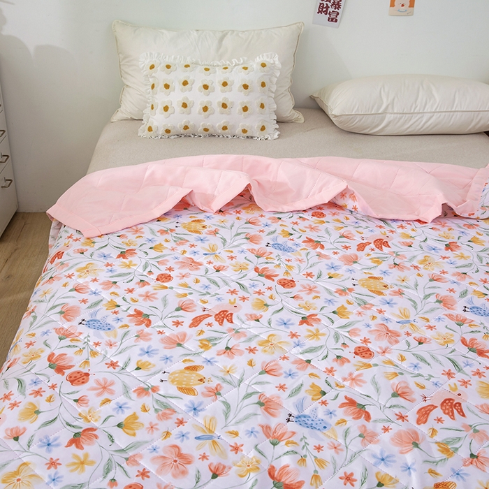 91家纺网 家纺一手货源 找家纺 富艺隆 2025新款超声波亲肤绒夏被夏凉被直播爆款超声波夏被空调被 鸟语花香