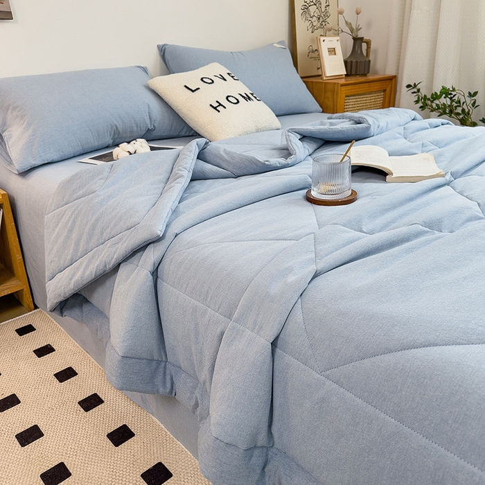 91家纺网 家纺一手货源 找家纺 宝士康家纺 2025新款10A抗菌无印风夏被四件套 优雅蓝