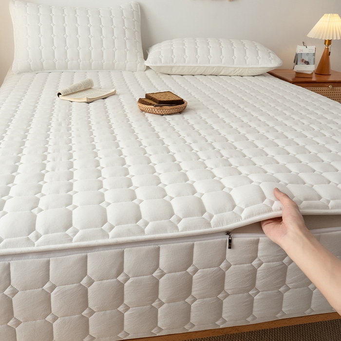 91家纺网 家纺一手货源 找家纺 叠派家纺 2025新款5A抗菌A类夹棉床笠经典款防水款系列 五面夹棉-经典格荧月白