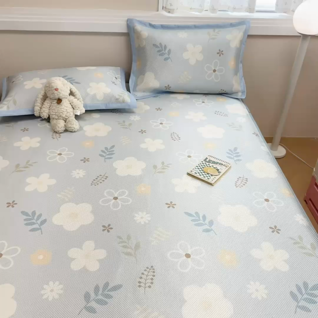 91家纺网 家纺一手货源 找家纺 慕尚家纺 2025新款数码印花床席床笠款冰藤席 床笠款-花朵蓝