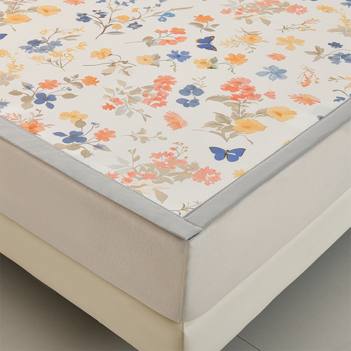 91家纺网 家纺一手货源 找家纺 简一 2025新款A类碳光印花数码冰丝凉席系列-床单款 秋日细雨