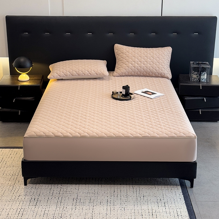 91家纺网 家纺一手货源 找家纺 叠派家纺 2025新款5A抗菌A类夹棉床笠经典款防水款系列 米色-梅花经典款