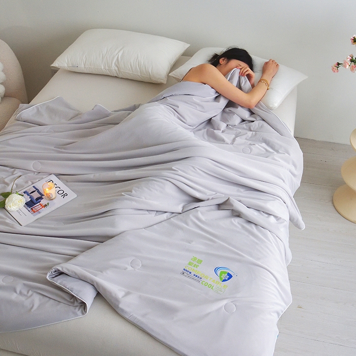 91家纺网 家纺一手货源 找家纺 梦恬佳 2025新款凉感驱蚊夏凉被 月光灰