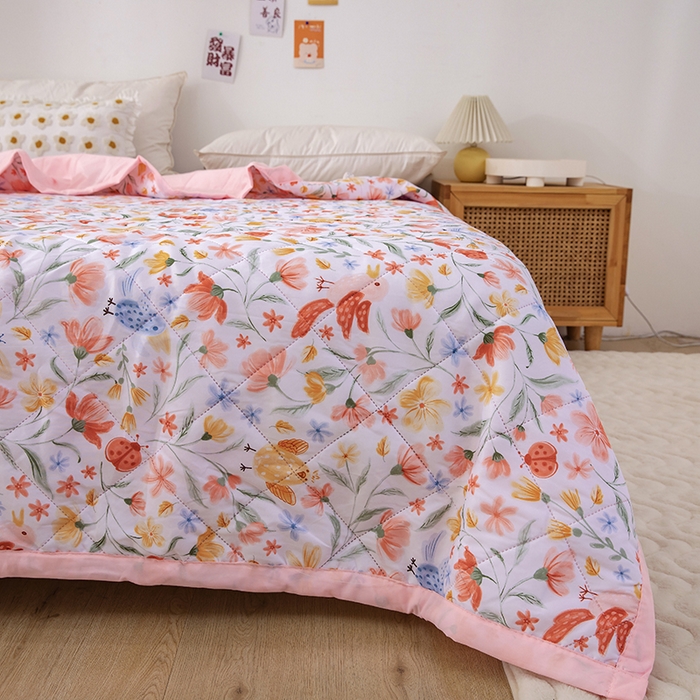 91家纺网 家纺一手货源 找家纺 富艺隆 2025新款超声波亲肤绒夏被夏凉被直播爆款超声波夏被空调被 鸟语花香