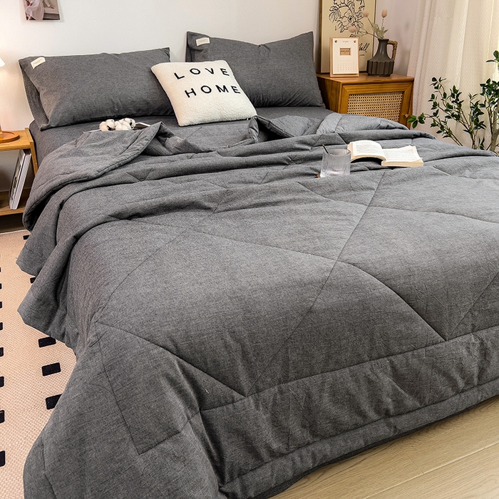 91家纺网 家纺一手货源 找家纺 宝士康家纺 2025新款10A抗菌无印风夏被四件套 低调灰