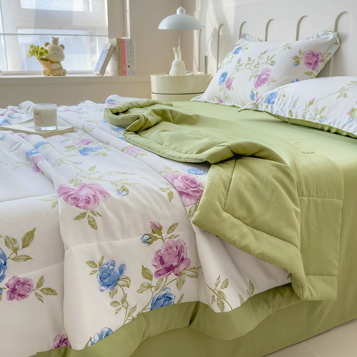 91家纺网 家纺一手货源 找家纺 宝士康家纺 2025新款10A抗菌针织夏被 亲密花语