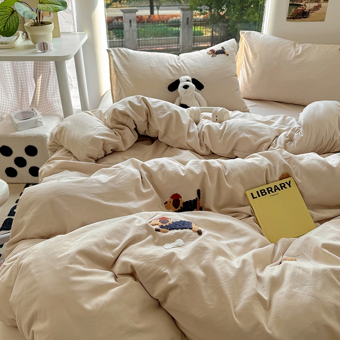 91家纺网 家纺一手货源 找家纺 耀达家居 2025新款A类水洗棉毛巾绣四件套 腊肠狗