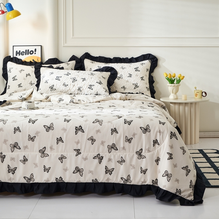 91家纺网 家纺一手货源 找家纺 蝶帕家纺 2025新款法式赫本风韩版花边床盖款夏被四件套 蝴蝶印记