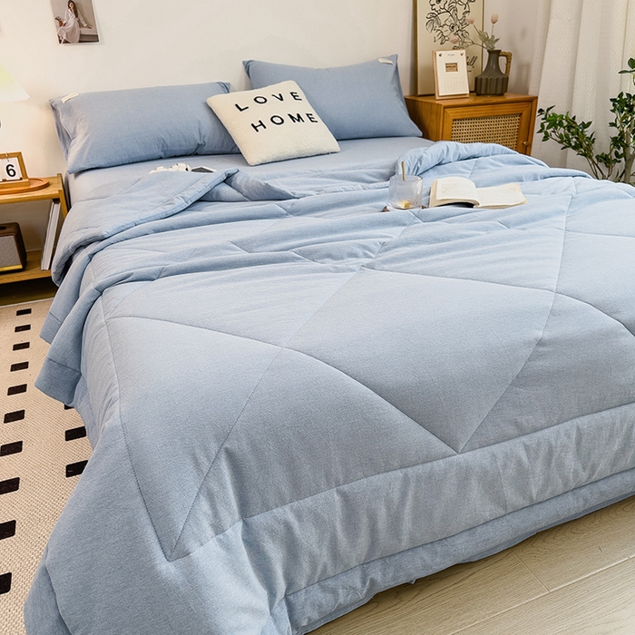 91家纺网 家纺一手货源 找家纺 宝士康家纺 2025新款10A抗菌无印风夏被 被子被芯 优雅蓝