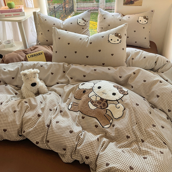 91家纺网 家纺一手货源 找家纺 耀达家居 2025新款A类水洗棉毛巾绣四件套 美拉德凯蒂