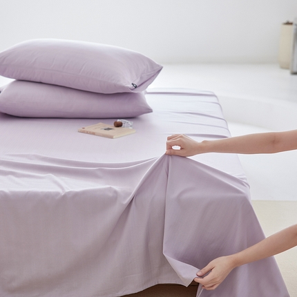 91家纺网 家纺一手货源 找家纺 2025新款A类40S全棉糯感大雁纹提花单品床单 奶昔紫