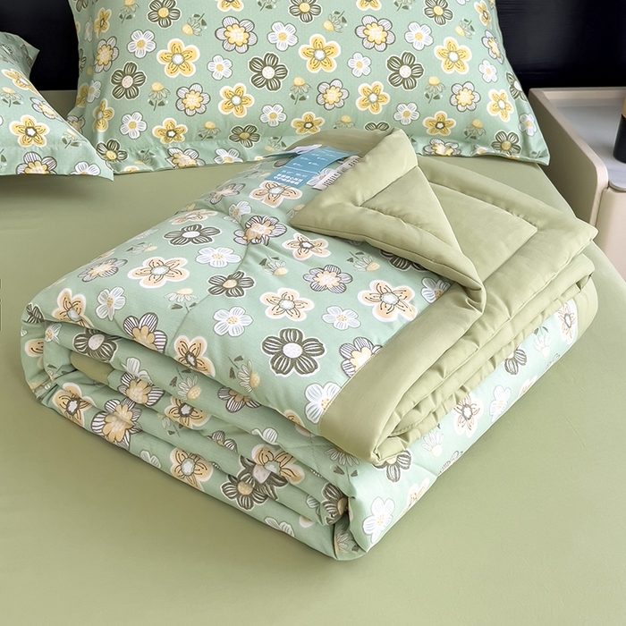 91家纺网 家纺一手货源 找家纺 宝士康家纺 2025新款10A抗菌双层纱印花夏被四件套 花开半夏