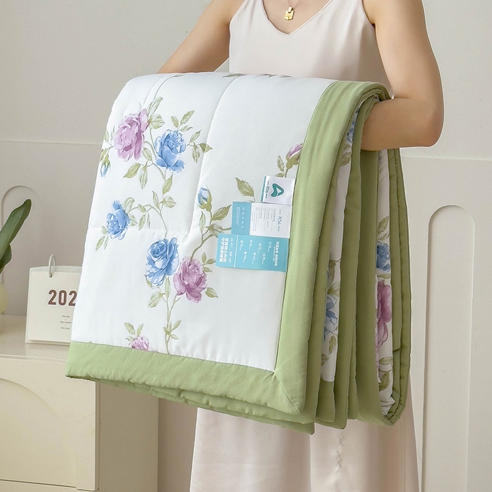 91家纺网 家纺一手货源 找家纺 宝士康家纺 2025新款10A抗菌针织夏被四件套 亲密花语