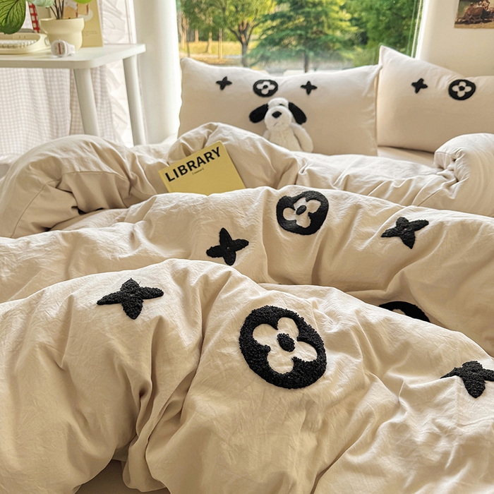 91家纺网 家纺一手货源 找家纺 耀达家居 2025新款A类水洗棉毛巾绣四件套 四叶草-咖