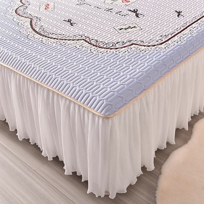 91家纺网 家纺一手货源 找家纺 炫拼家纺 2025新款凉感丝印花床裙款乳胶凉席三件套 雅典娜