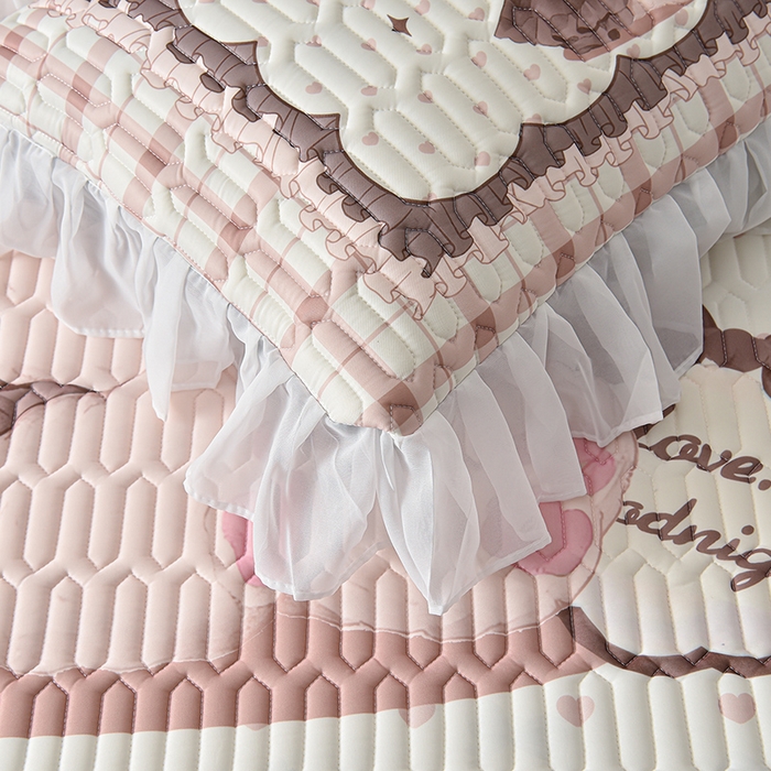 91家纺网 家纺一手货源 找家纺 （总）炫拼家纺 2025新款凉感丝印花床裙款乳胶凉席三件套