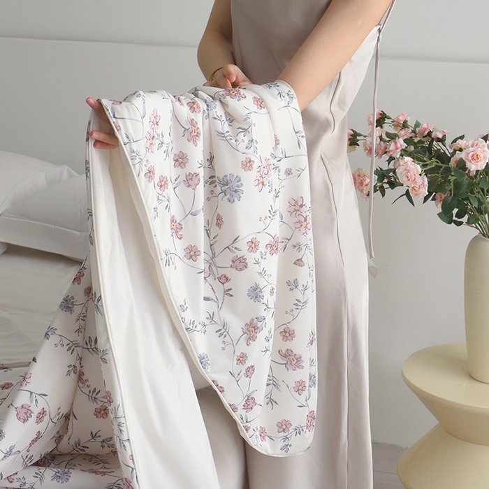 91家纺网 家纺一手货源 找家纺 梦恬佳 2025新款印花凉感丝夏凉被 春上