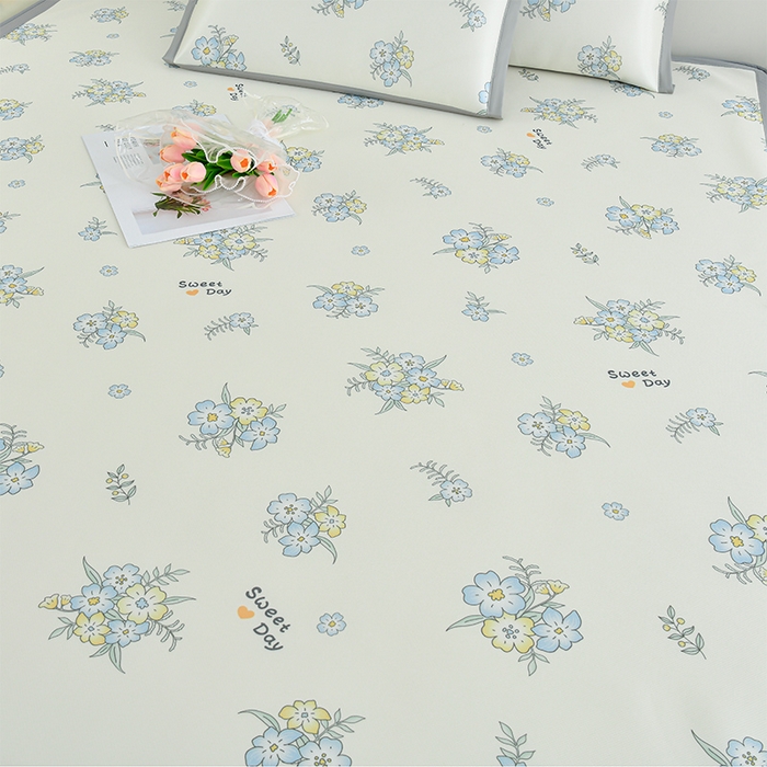 91家纺网 家纺一手货源 找家纺 简一 2025新款A类碳光印花数码冰丝凉席系列-床笠款 觅境花园