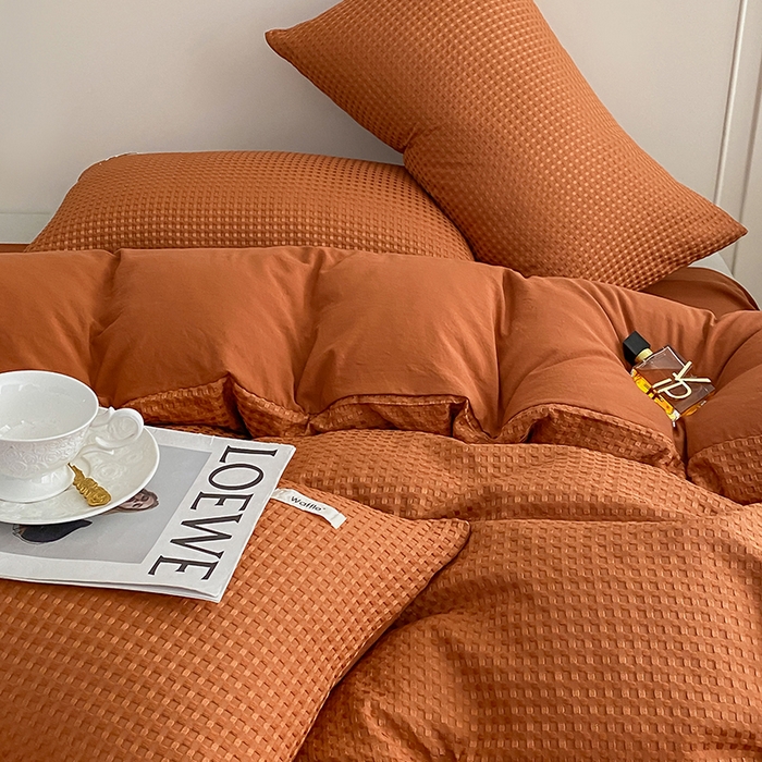 91家纺网 家纺一手货源 找家纺 仟网汇 2025新款华夫格森语系列四件套北欧简约风 焦糖