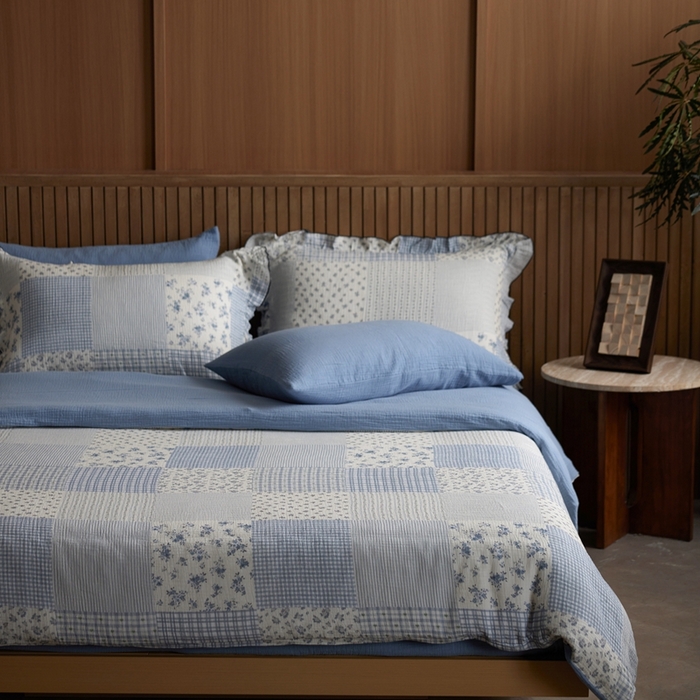 91家纺网 家纺一手货源 找家纺 安莱生活 2025新款全棉精梳棉双层纱绉纱数码印花夏凉被 百家布-蓝  夏被