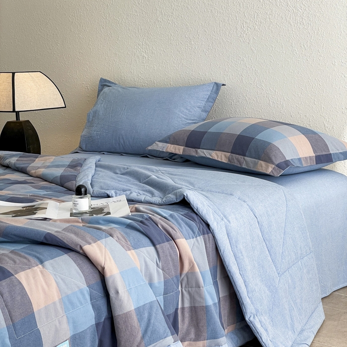 91家纺网 家纺一手货源 找家纺 宝士康家纺 2025新款10A抗菌无印风夏被 被子被芯 炫彩蓝格