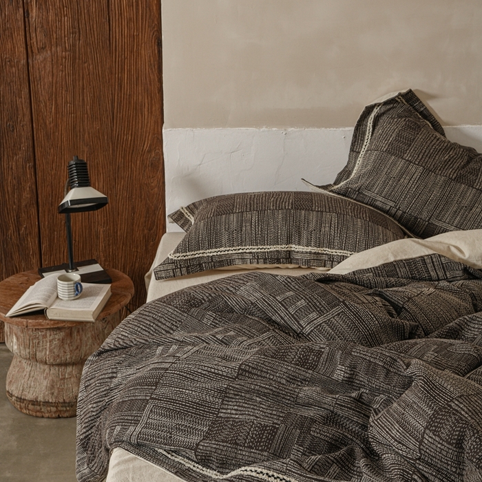 91家纺网 家纺一手货源 找家纺 简家居 2025新款棉麻四件套 幻影·黑金