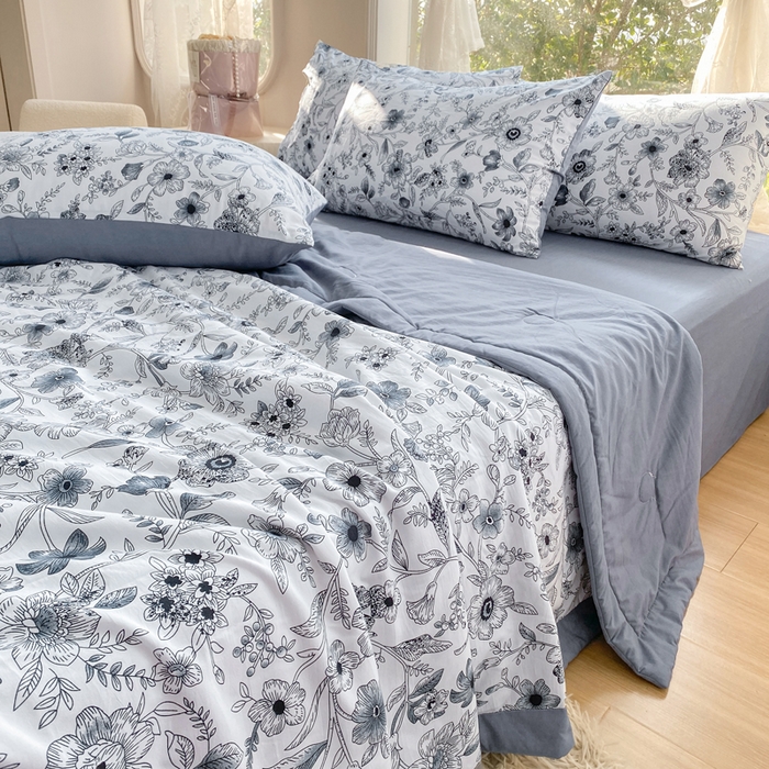 91家纺网 家纺一手货源 找家纺 爱彼家纺 2025新款小碎花水洗棉法式夏被四件套 糯糯棉法式夏被-水墨花园