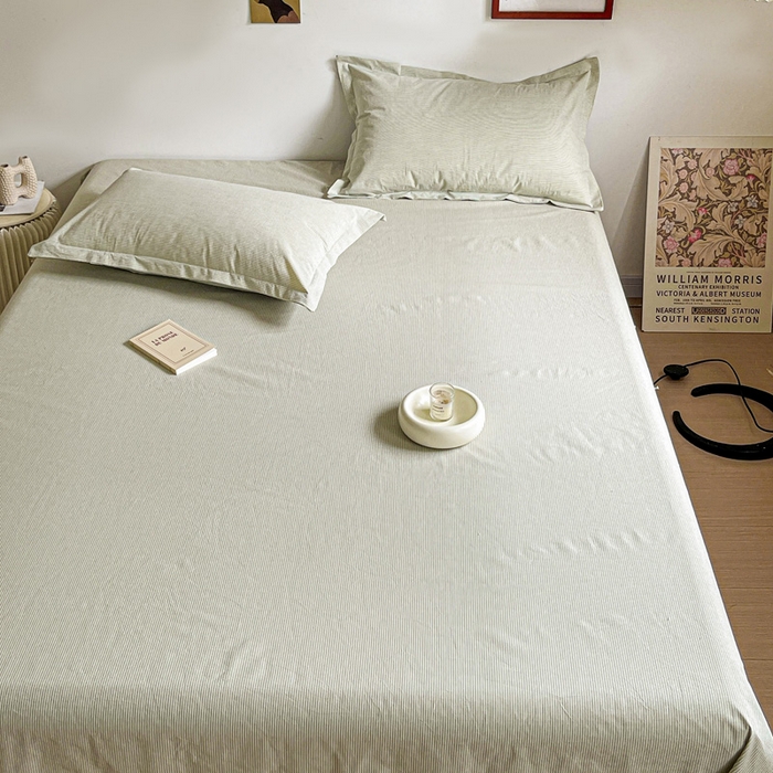 91家纺网 家纺一手货源 找家纺 久云居 2025新款亲肤舒适全棉色织防水床单 超细绿条