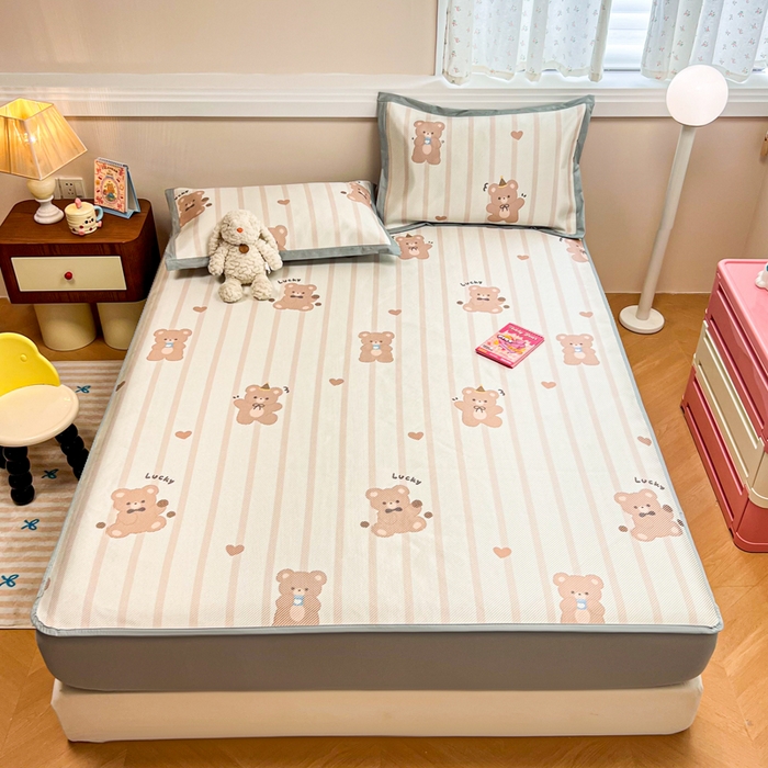 91家纺网 家纺一手货源 找家纺 慕尚家纺 2025新款数码印花床席床笠款冰藤席 床笠款-小熊物语