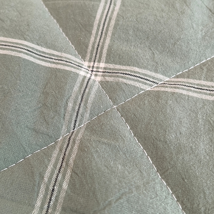 91家纺网 家纺一手货源 找家纺 宝士康家纺 2025新款10A抗菌无印风夏被 被子被芯 格韵绿