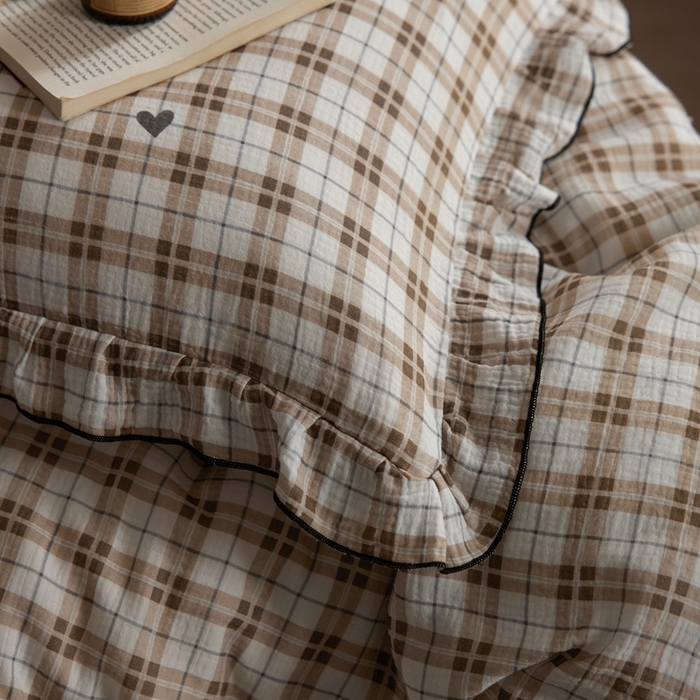 91家纺网 家纺一手货源 找家纺 安莱生活 2025新款全棉精梳棉双层纱绉纱数码印花四件套 海派甜心-卡其