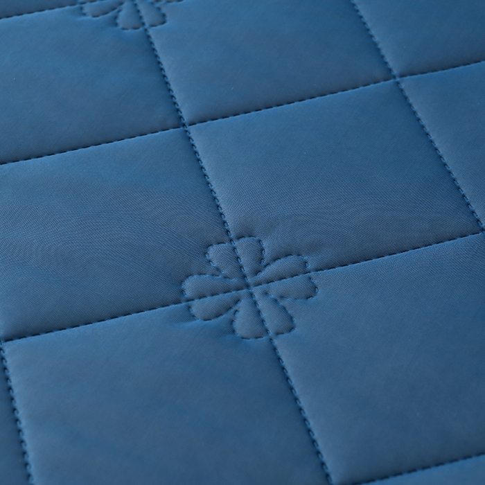 91家纺网 家纺一手货源 找家纺 眠多宝 2025新款冰激凌凉感丝纯色夏被被子被芯（跨境电商） 湖蓝色