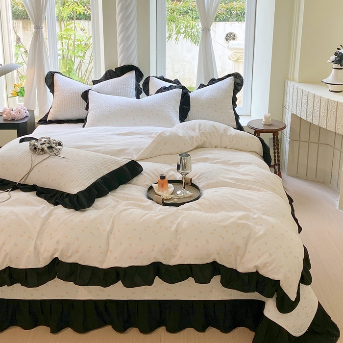 91家纺网 家纺一手货源 找家纺 慕希 2025新款水洗棉花边夹棉床盖款四件套 赫本-爱心白