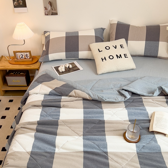 91家纺网 家纺一手货源 找家纺 宝士康家纺 2025新款10A抗菌无印风夏被 被子被芯 深蓝大格